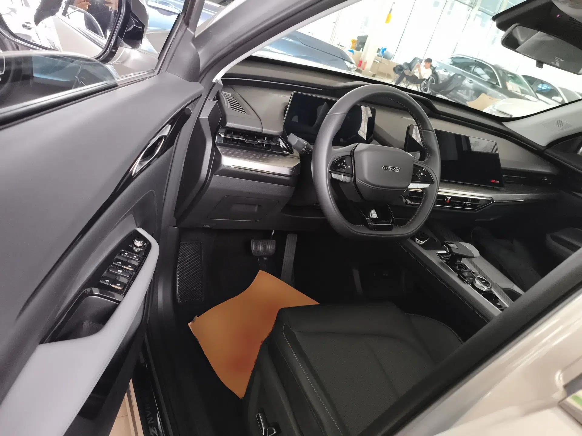 CHANGAN OSHAN Z6 2023 Blue Whale 1.5T DCT Smart Edition — миниатюра 19