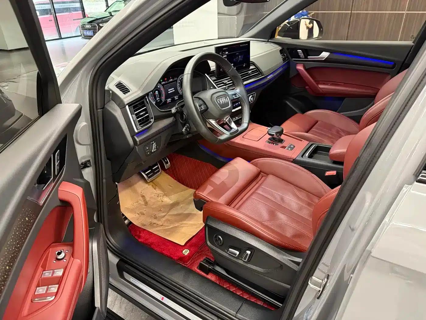 Audi Q5L 2025 40 TFSI Luxury Dynamic — миниатюра 2