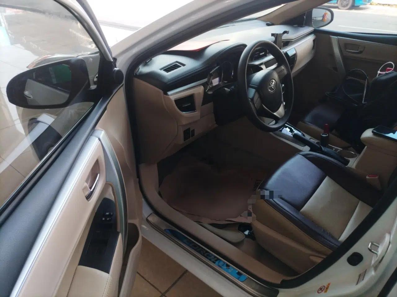 Toyota Corolla 2017 1.6L CVT GL — миниатюра 19