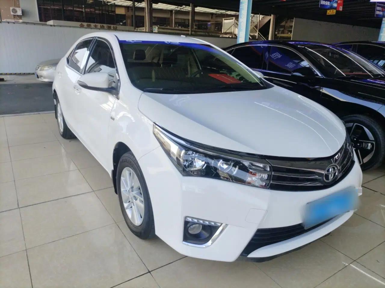 Toyota Corolla 2017 1.6L CVT GL — миниатюра 3