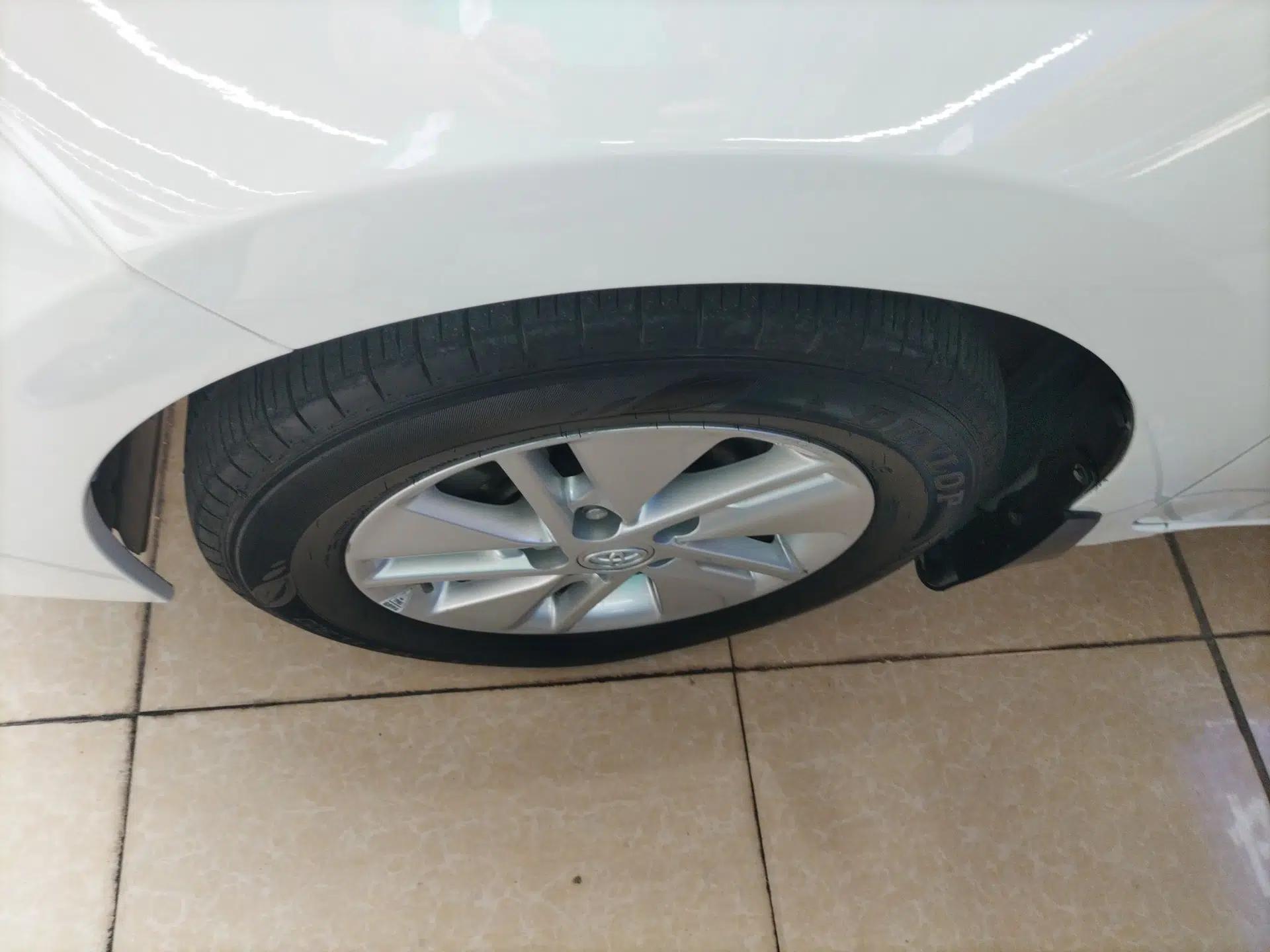 Toyota Corolla 2017 1.6L CVT GL — миниатюра 8