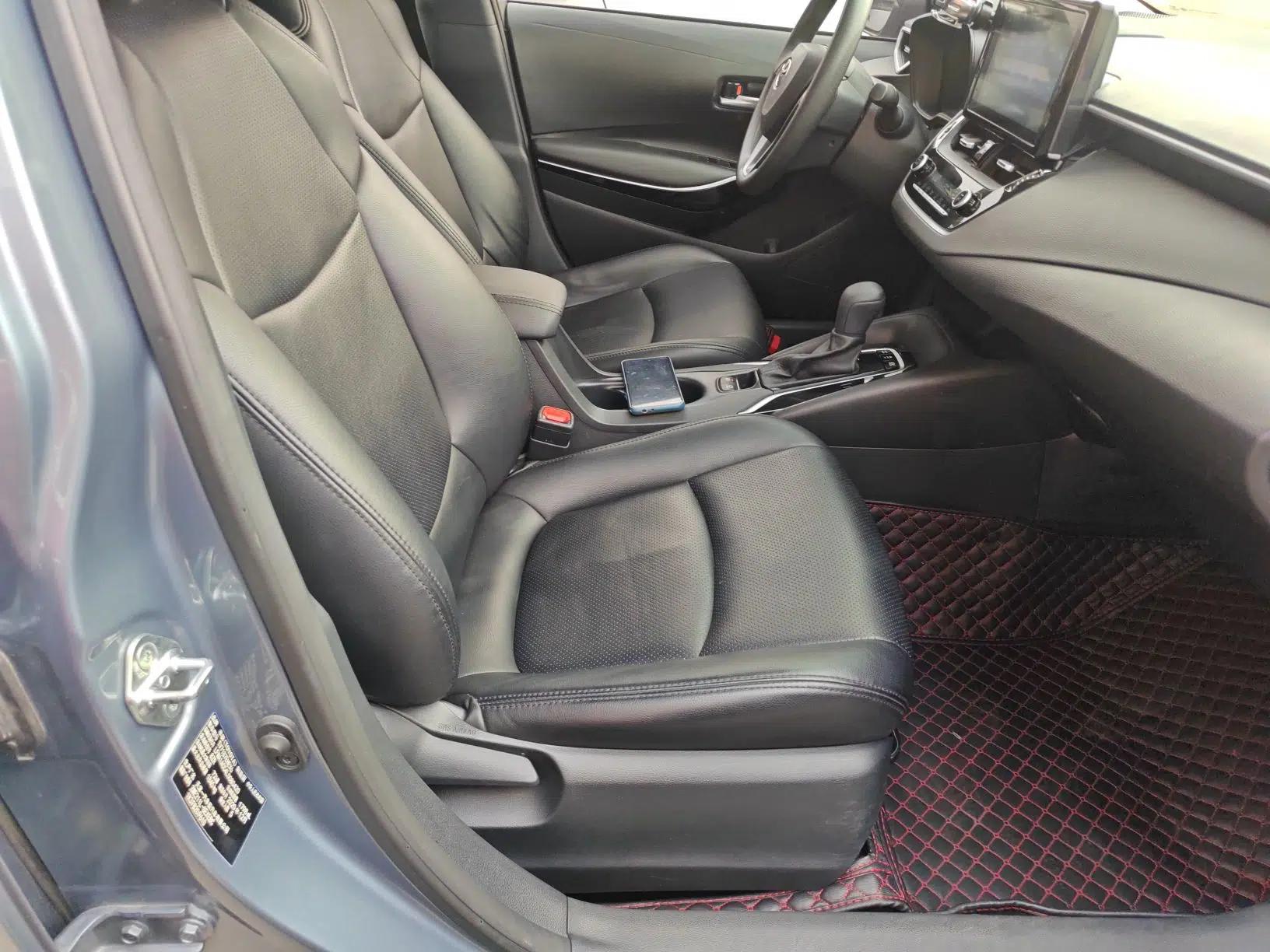 Toyota Corolla 2021 Dual-Motor 1.8L E-CVT Elite Edition — миниатюра 10