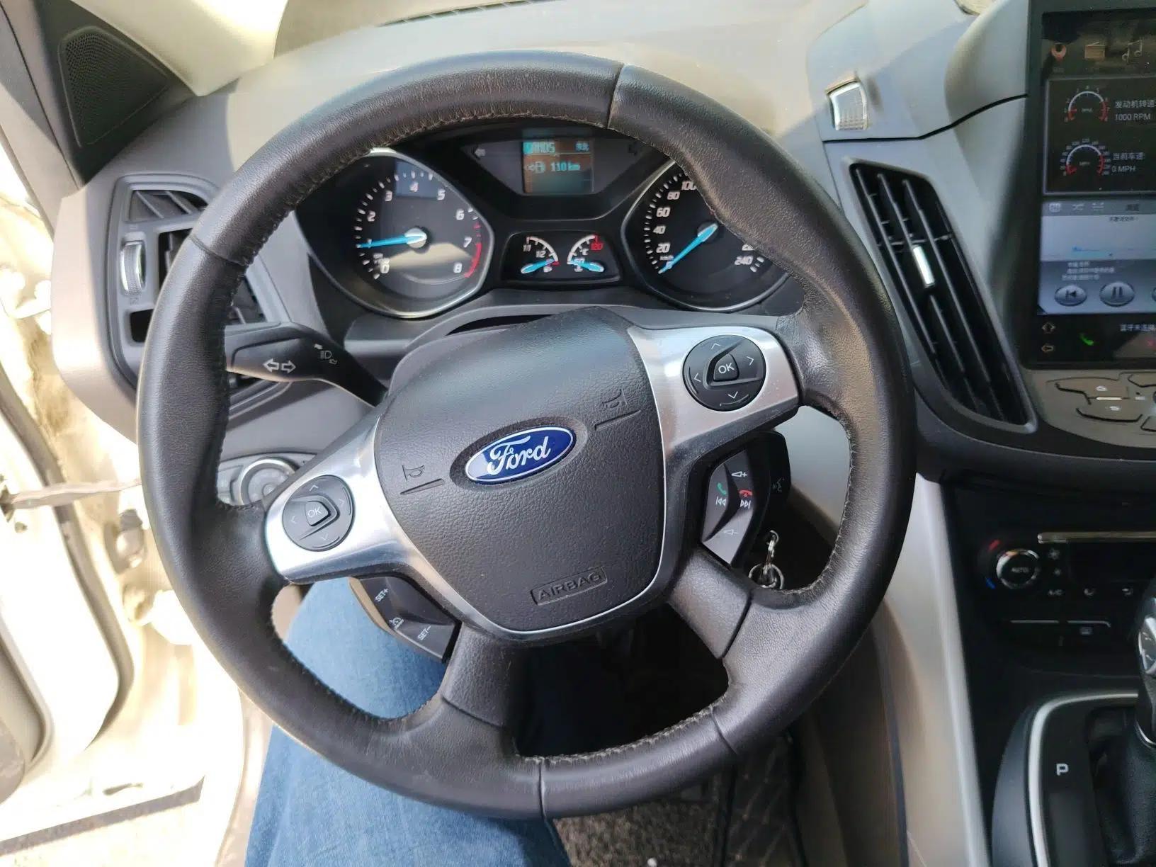 Ford Kuga 2013 1.6L GTDi Two-Wheel-Drive Trend Model — миниатюра 14