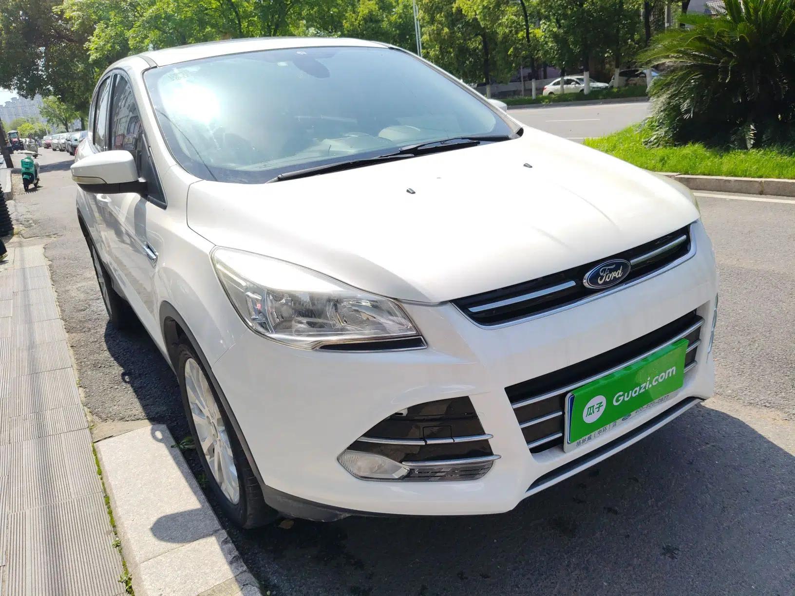 Ford Kuga 2013 1.6L GTDi Two-Wheel-Drive Trend Model — миниатюра 3