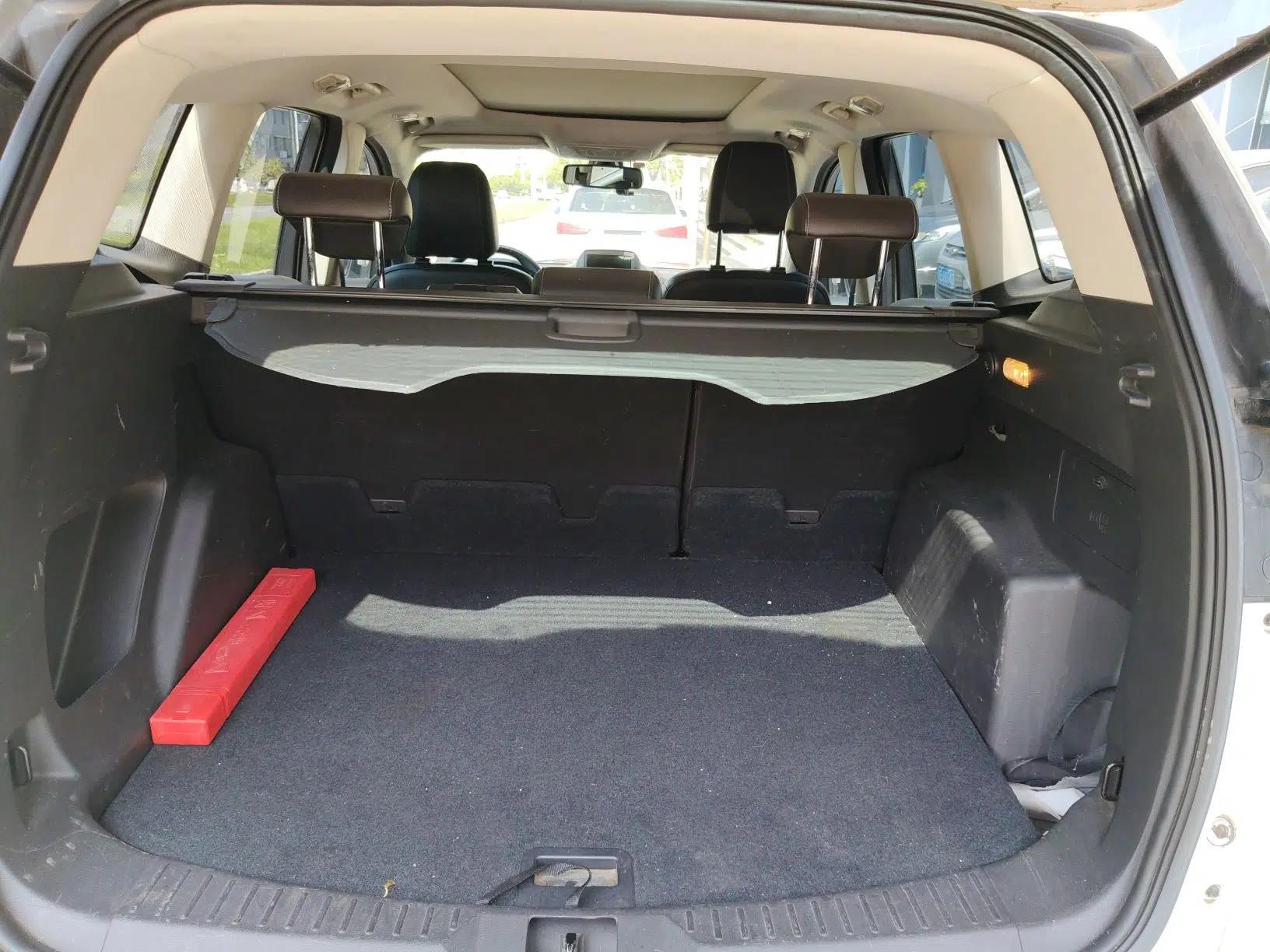 Ford Kuga 2013 1.6L GTDi Two-Wheel-Drive Trend Model — миниатюра 22