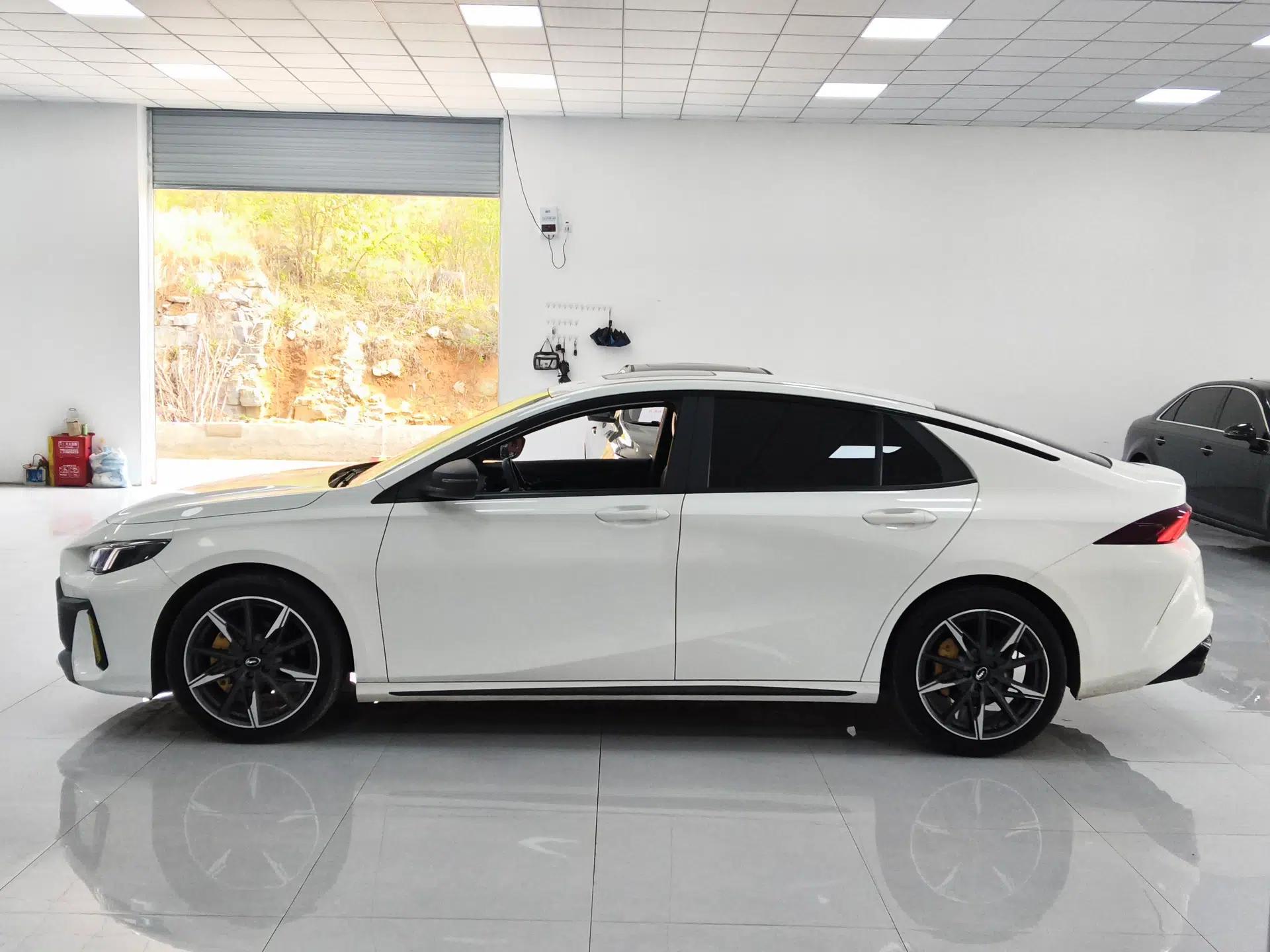 GAC Trumpchi EMPOW 2023 270T DCT J15 Version — миниатюра 6