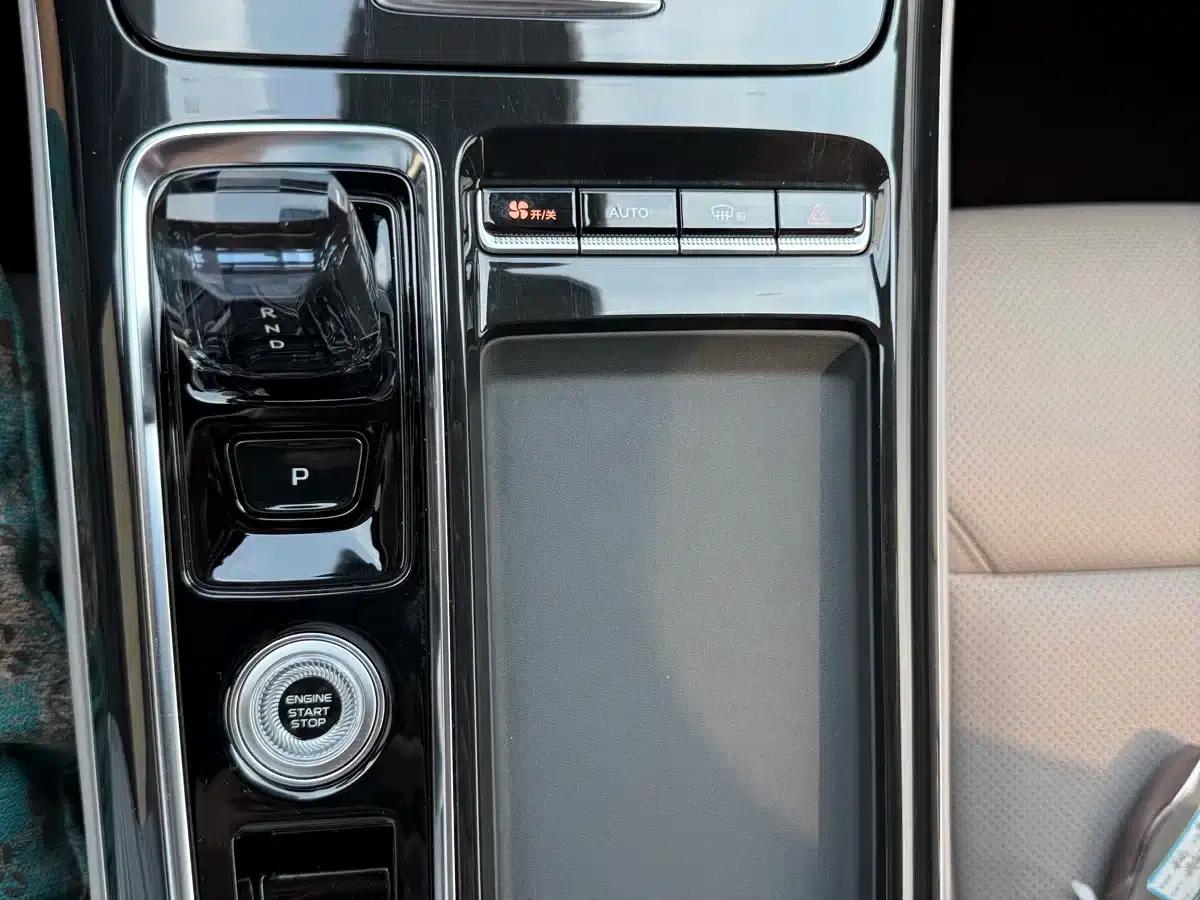 The 2025 Geely Boyue L, Fourth Generation 1.5TD DCT, is now available. — миниатюра 14