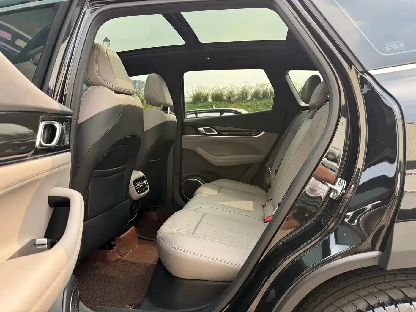 The 2025 Geely Boyue L, Fourth Generation 1.5TD DCT, is now available. — миниатюра 7