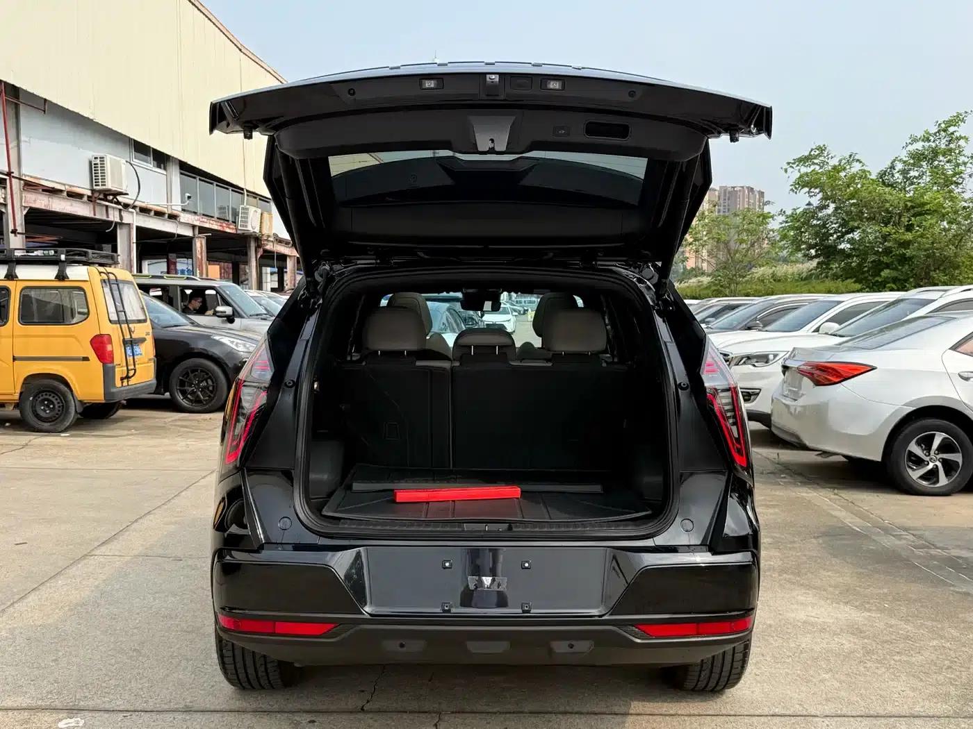 The 2025 Geely Boyue L, Fourth Generation 1.5TD DCT, is now available. — миниатюра 8