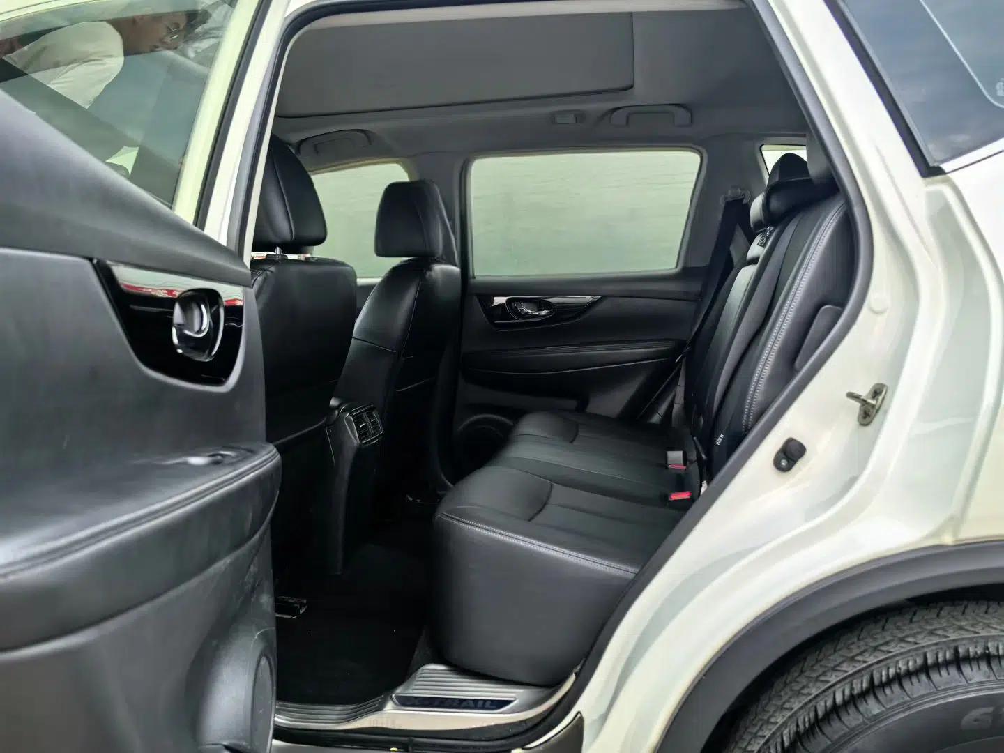 Nissan X-Trail 2021 2.0L CVT 2WD XL ITS SmartConnect Comfort Edition — миниатюра 9
