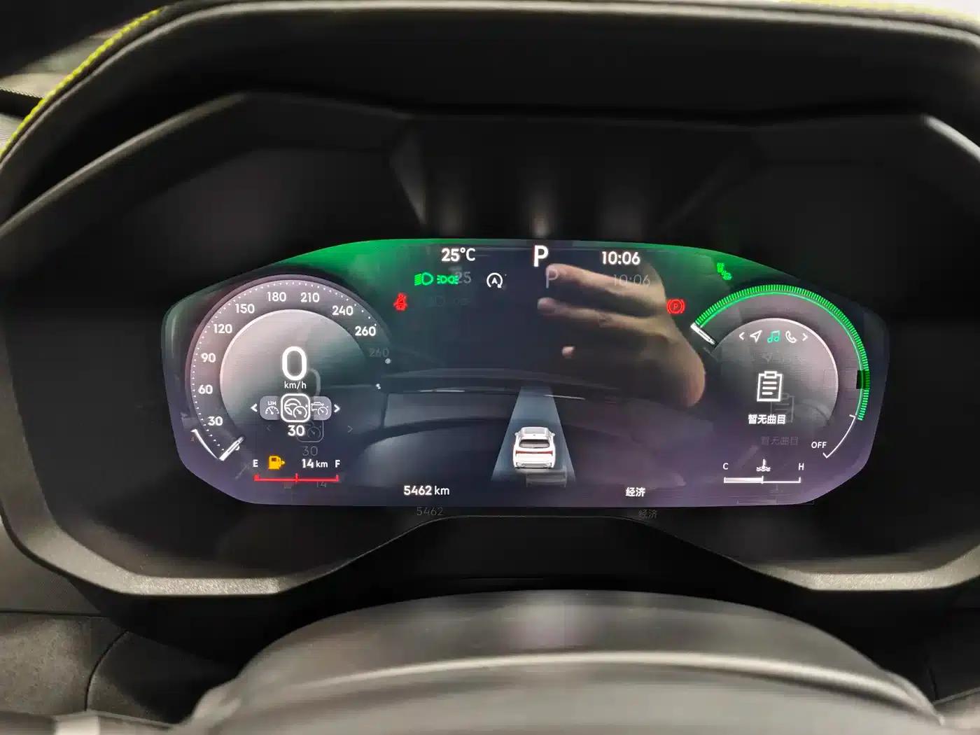 Lynk & Co 01 2025 2.0TD Two-Wheel Drive Refreshed Pro Edition — миниатюра 6