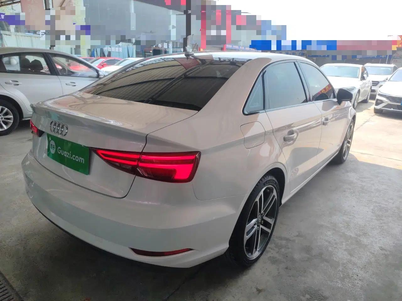 Audi A3 2018 30th Anniversary Edition Limousine 35 TFSI Ambition Model — миниатюра 6