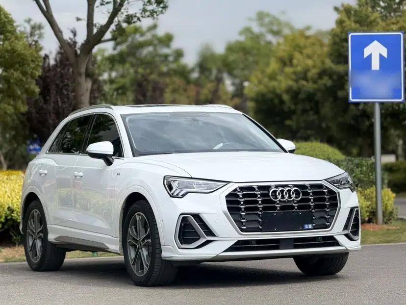 Audi Q3 2022 40 TFSI Fashion Dynamic Model — миниатюра 3