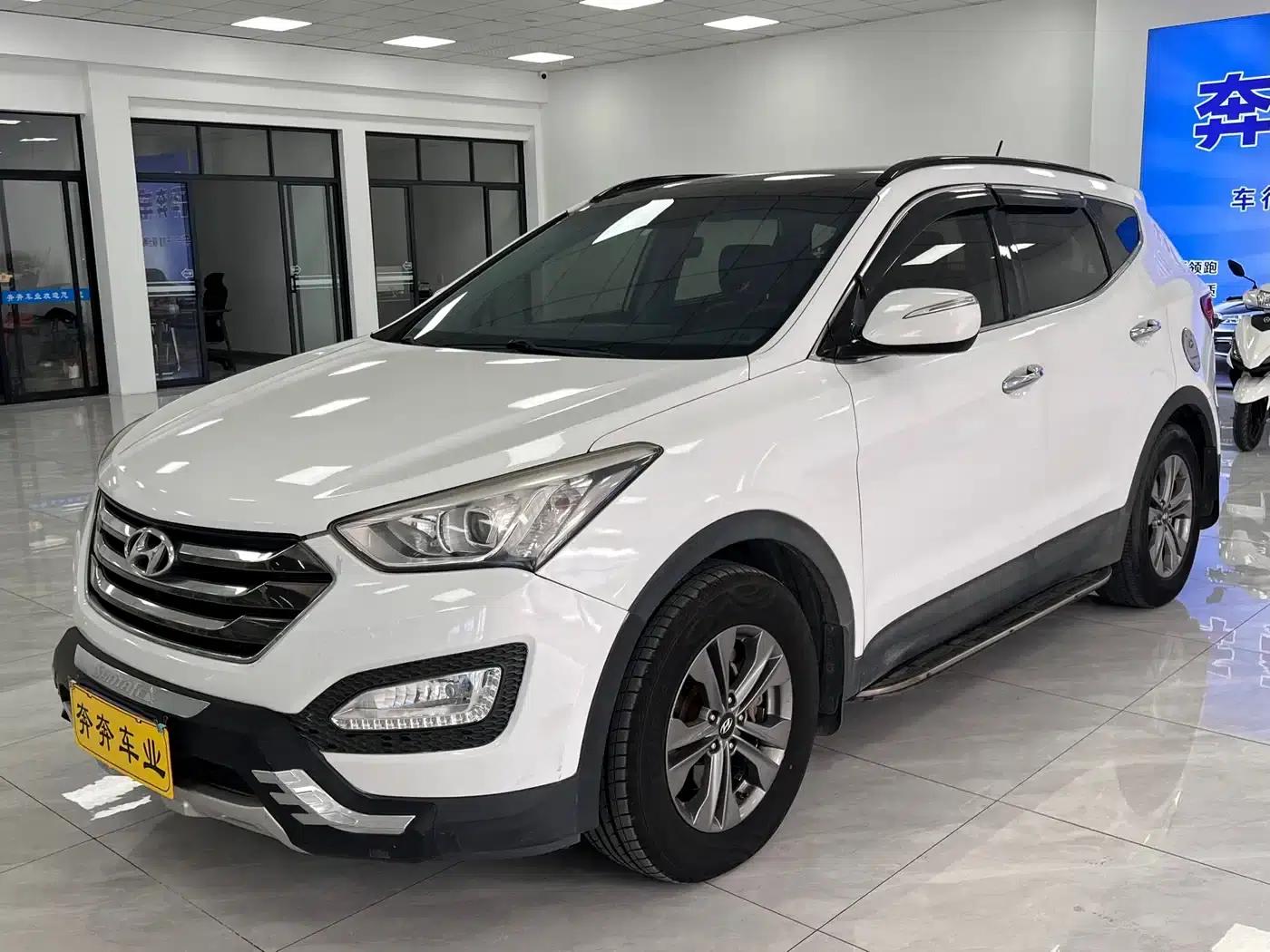 Santa Fe 2013 2.4L Automatic 2WD Smart Edition — миниатюра 1
