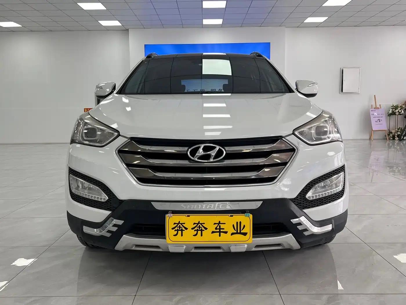 Santa Fe 2013 2.4L Automatic 2WD Smart Edition — миниатюра 3