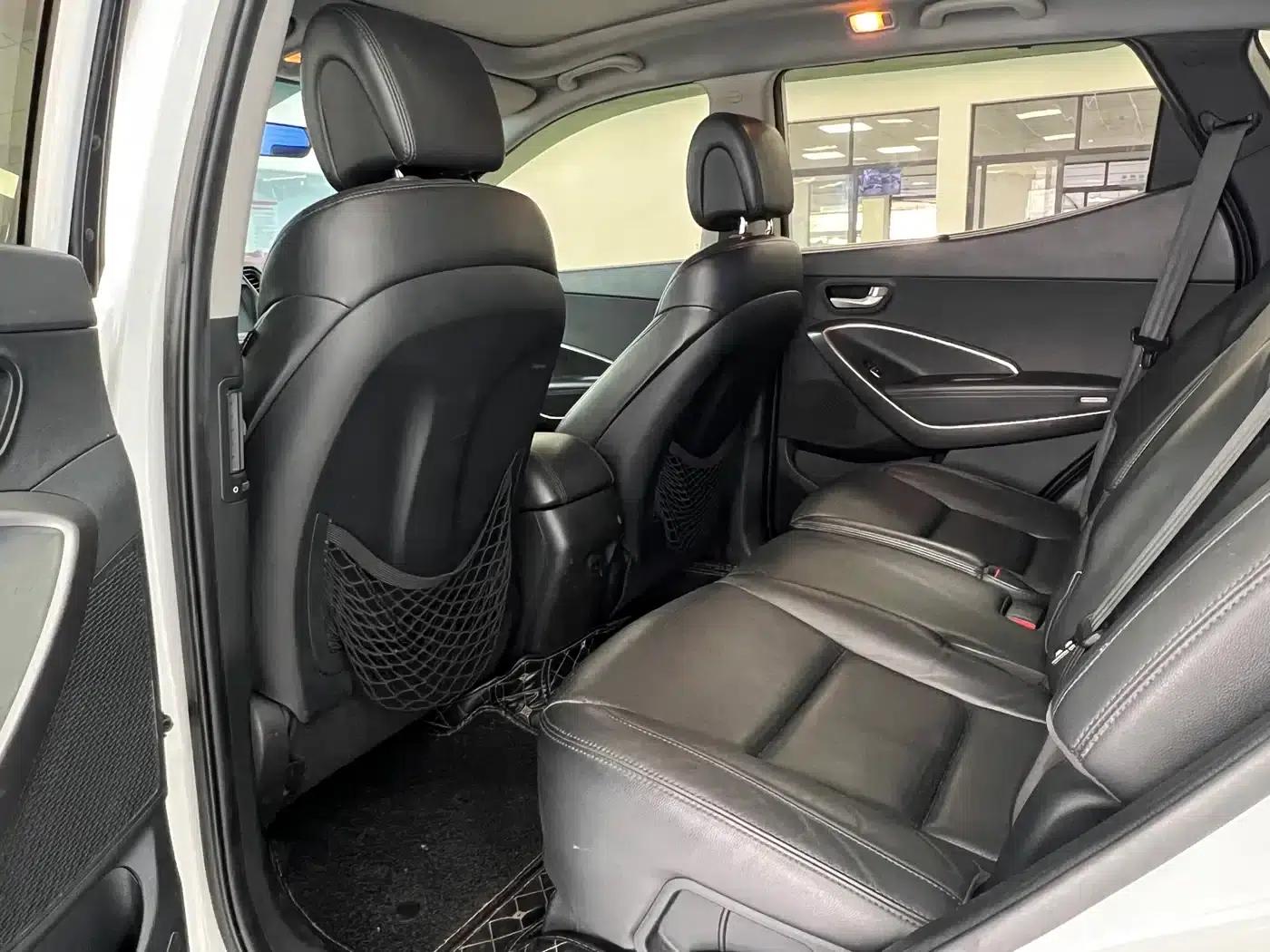 Santa Fe 2013 2.4L Automatic 2WD Smart Edition — миниатюра 10