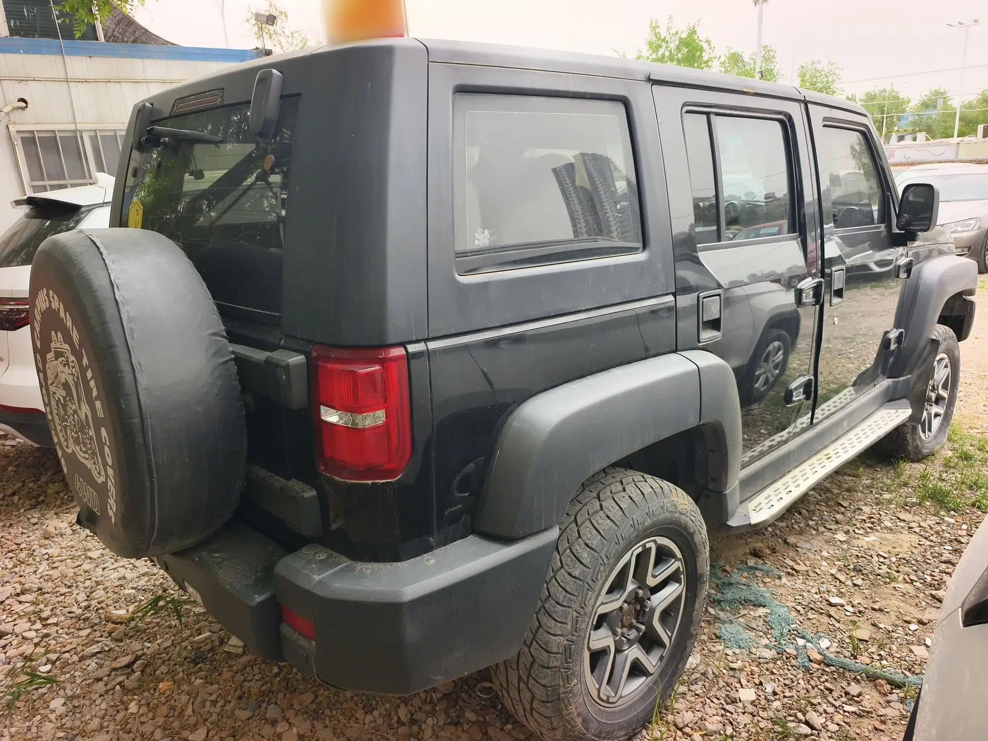 BAIC Off-Road BJ40 2016 40L 2.3T Automatic All-Wheel Drive Premium Edition — миниатюра 4