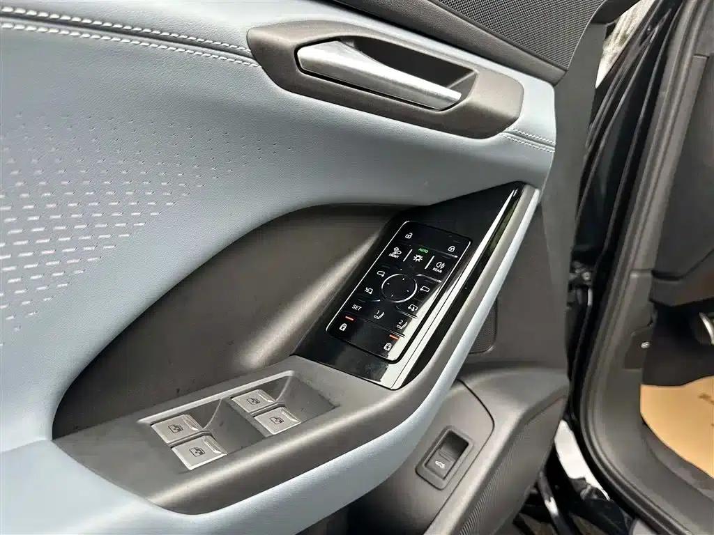Audi Q6L e-tron 2026 First Edition — миниатюра 14