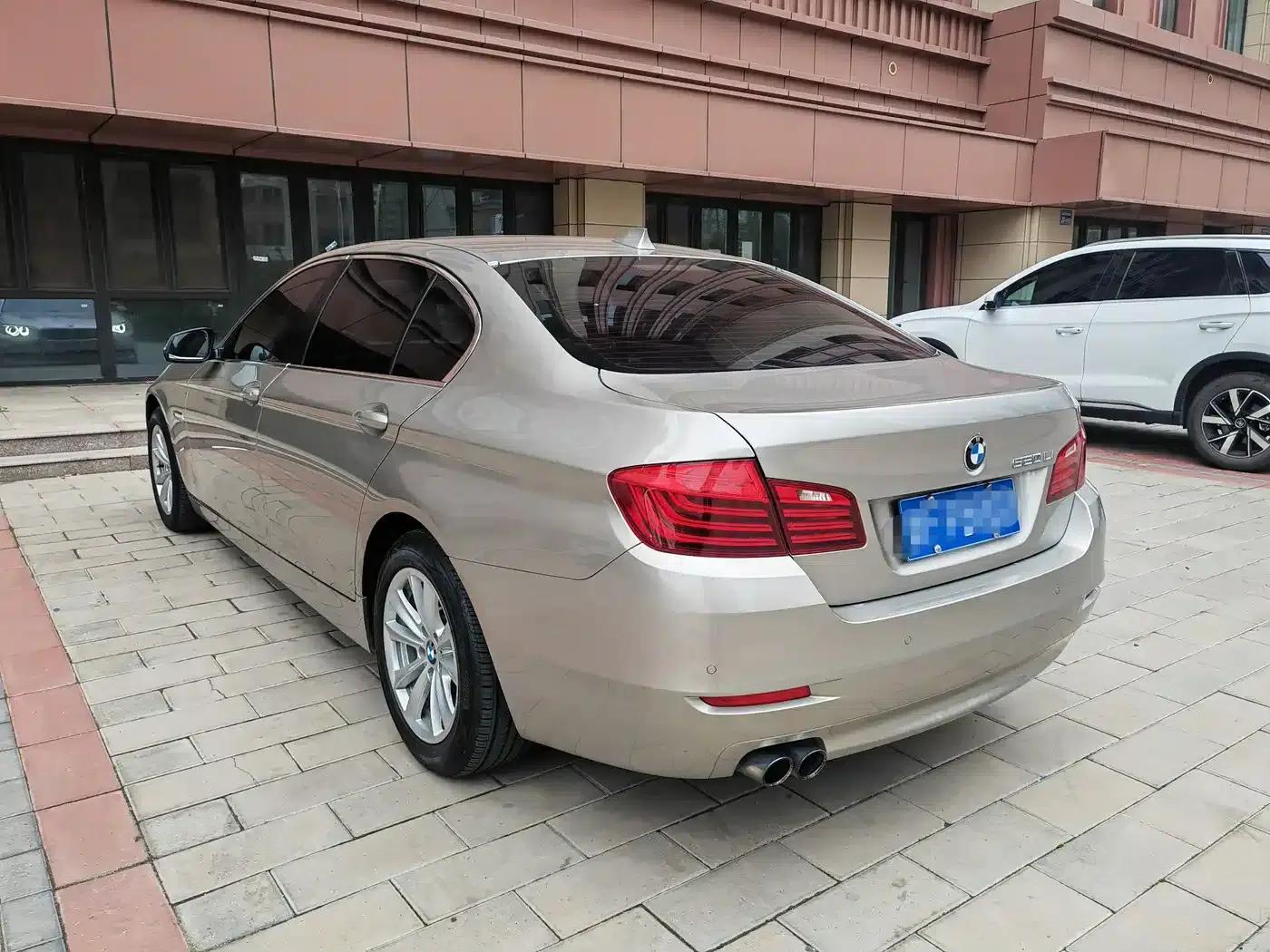 BMW 5 Series 2017 520Li Elegant Edition — миниатюра 6