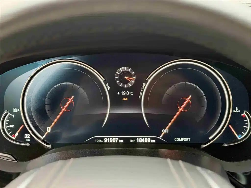 BMW 5 Series 2018 530Li Luxury Package — миниатюра 5