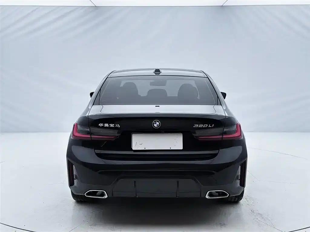 2023 BMW 3 Series 320Li M Sport Package — миниатюра 5