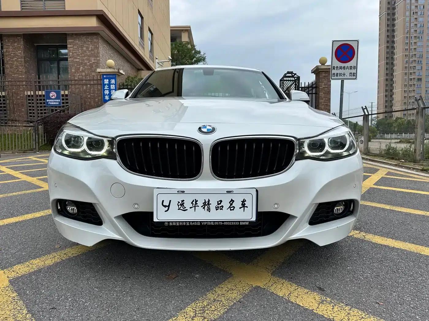 2020 BMW 3 Series GT 320i M Sport Package — миниатюра 2