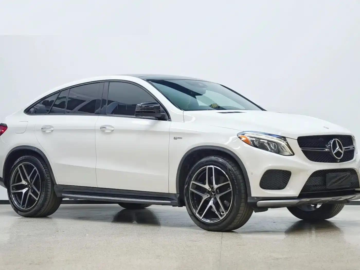 Mercedes-Benz GLE Coupe AMG 2017 AMG GLE 43 4MATIC Coupe SUV — миниатюра 3