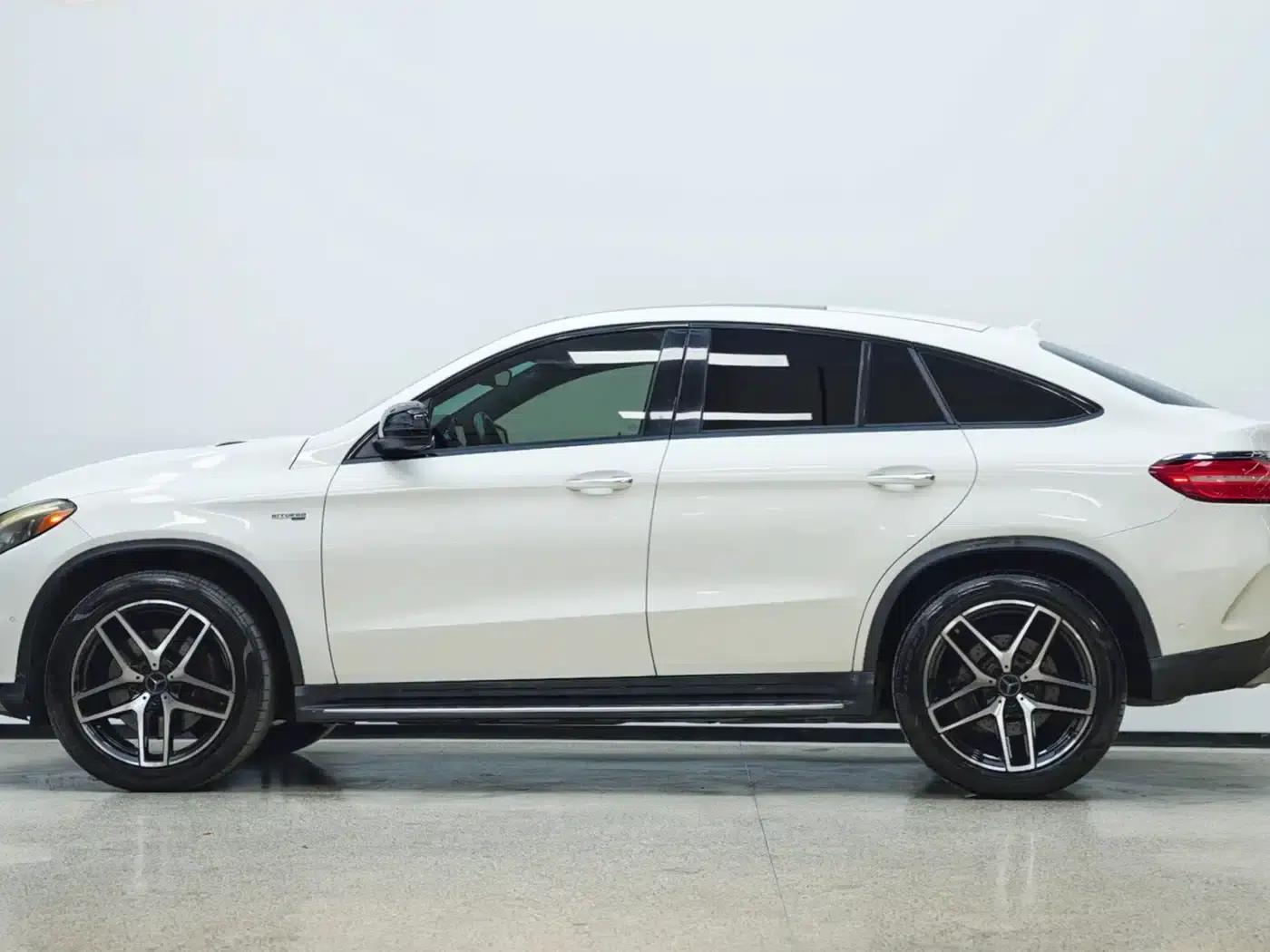 Mercedes-Benz GLE Coupe AMG 2017 AMG GLE 43 4MATIC Coupe SUV — миниатюра 4