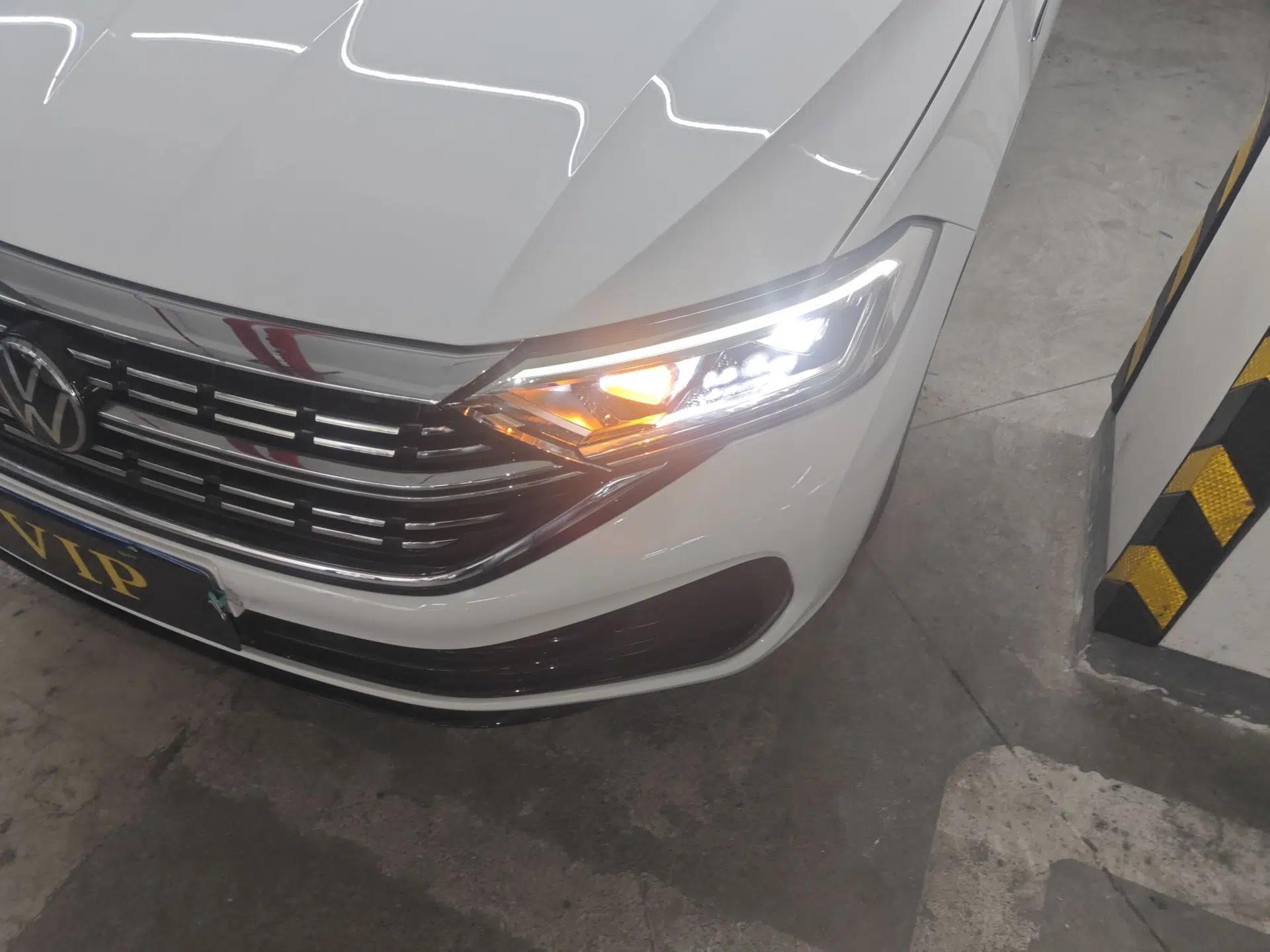 Volkswagen Sagitar 2023 300TSI DSG Excellence Edition — миниатюра 9