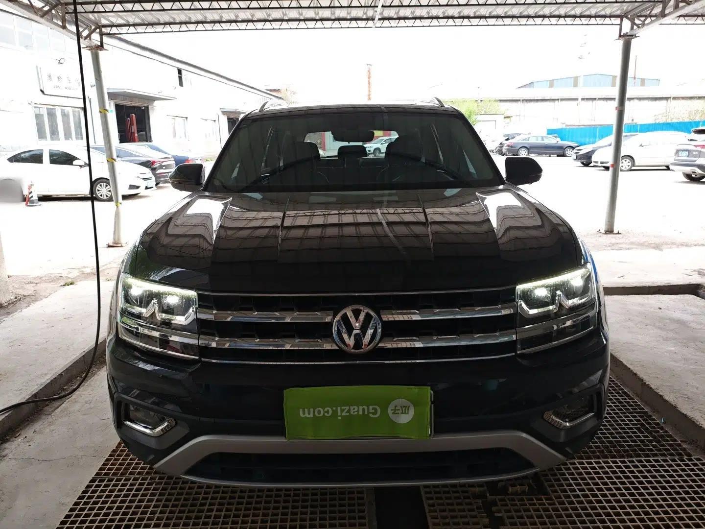 Volkswagen Teramont 2020 330TSI Two-Wheel-Drive Luxury Edition China VI Standard — миниатюра 2