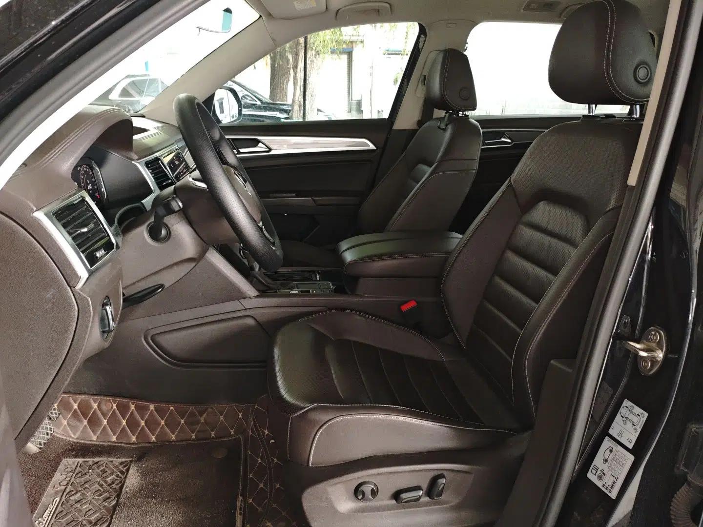 Volkswagen Teramont 2020 330TSI Two-Wheel-Drive Luxury Edition China VI Standard — миниатюра 18