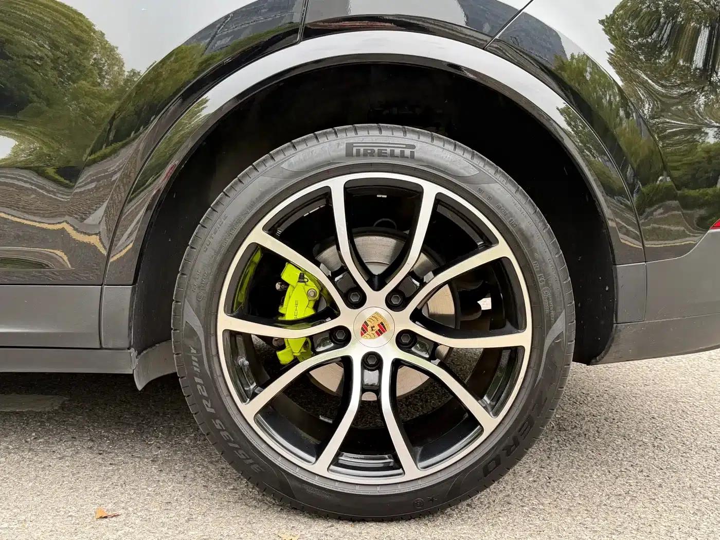2022 Cayenne E-Hybrid 2.0T Platinum Edition — миниатюра 18