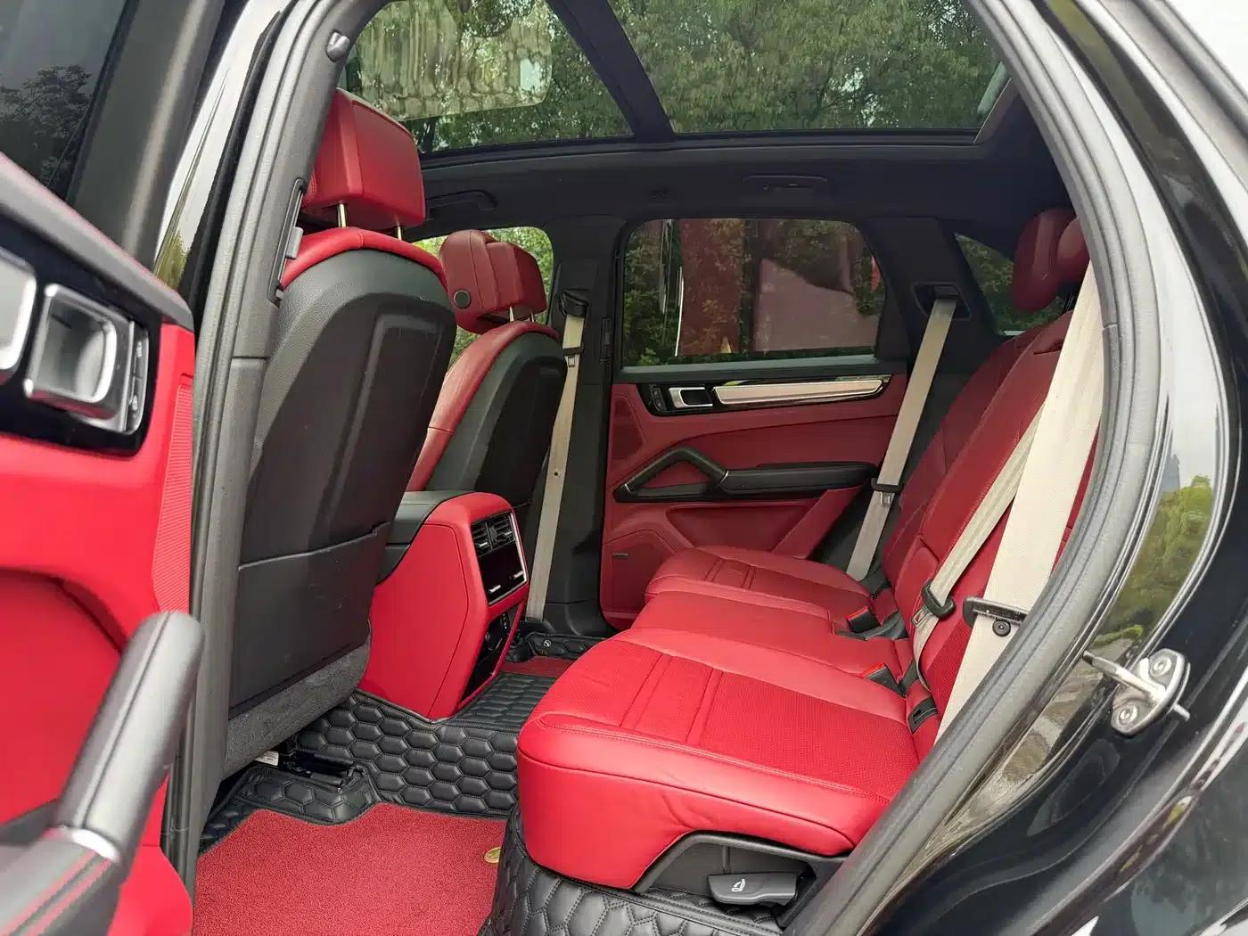 2022 Cayenne E-Hybrid 2.0T Platinum Edition — миниатюра 5