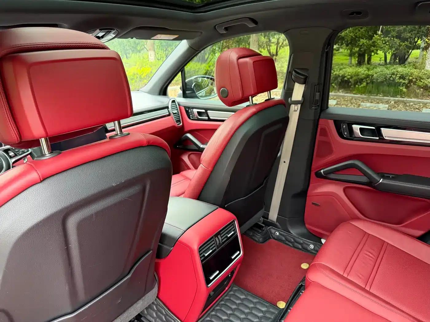 2022 Cayenne E-Hybrid 2.0T Platinum Edition — миниатюра 6