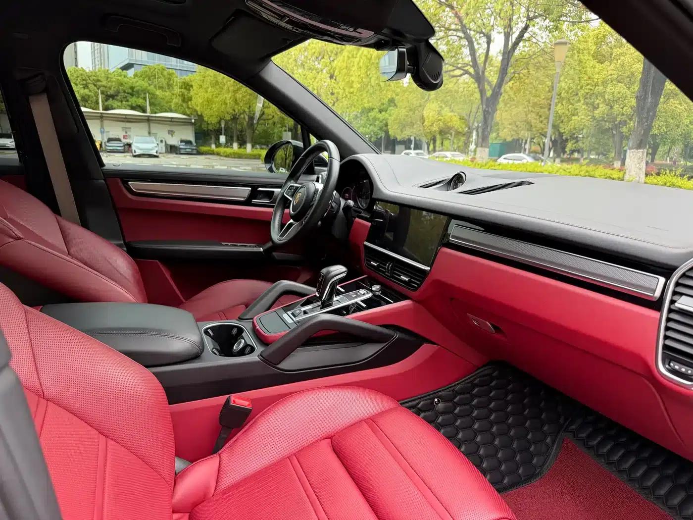 2022 Cayenne E-Hybrid 2.0T Platinum Edition — миниатюра 7