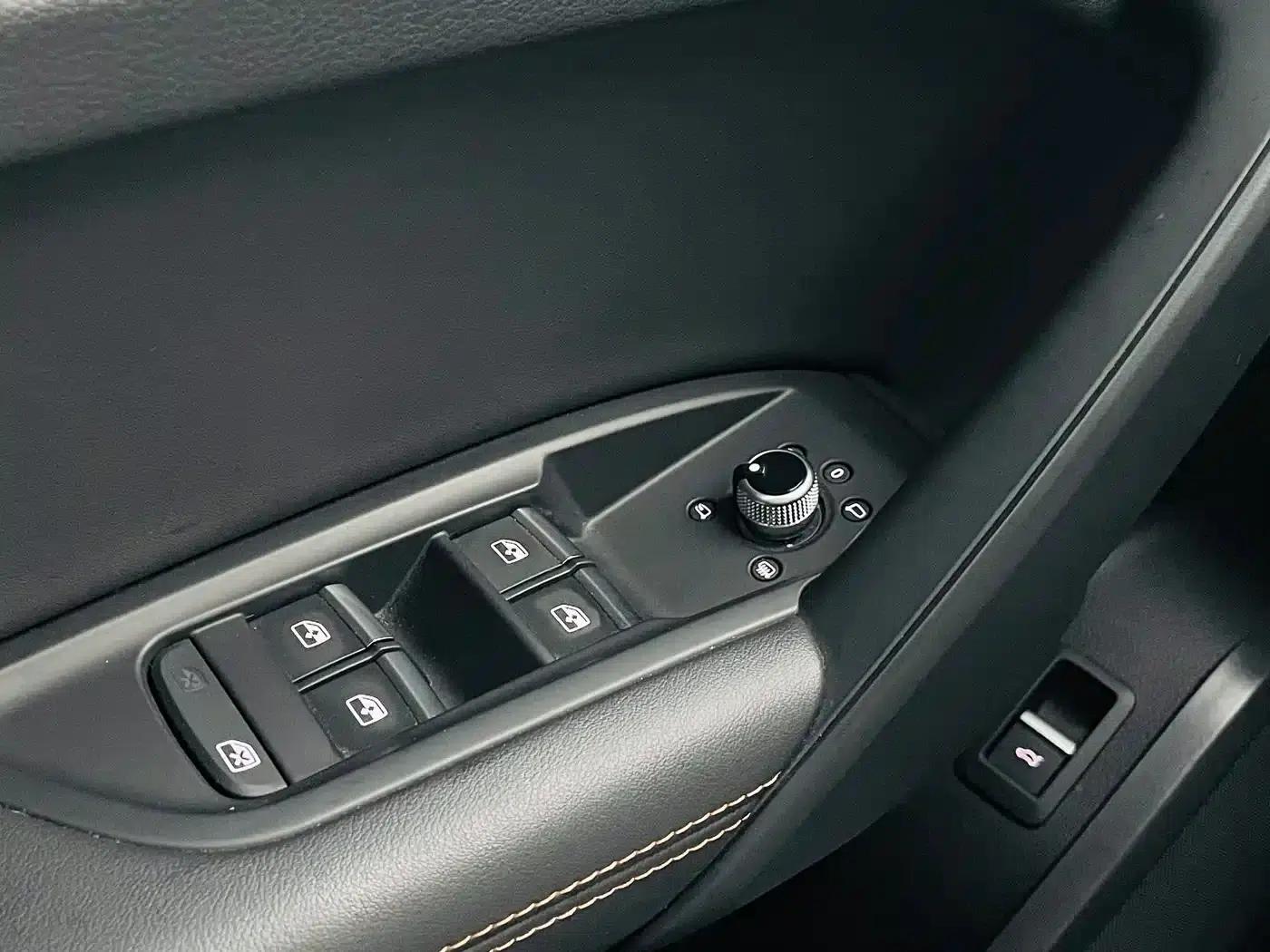 Audi Q5L 2018 40 TFSI Luxury Fashion Edition (China VI Emission Standard) — миниатюра 14