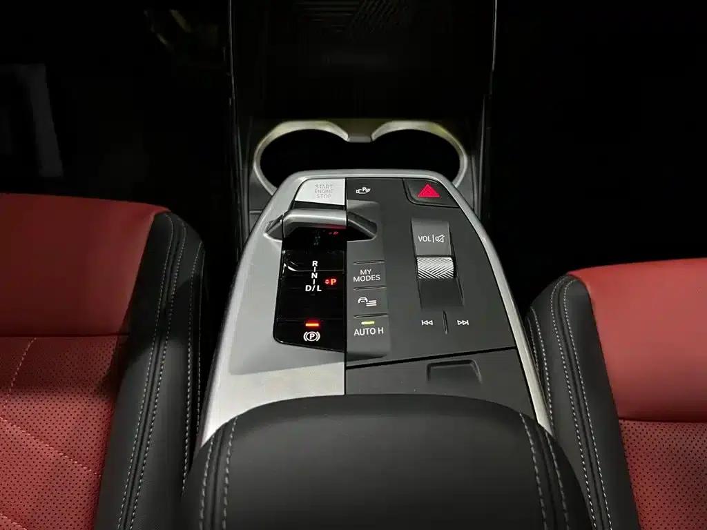 2023 BMW X1 sDrive20Li X Design Package — миниатюра 17