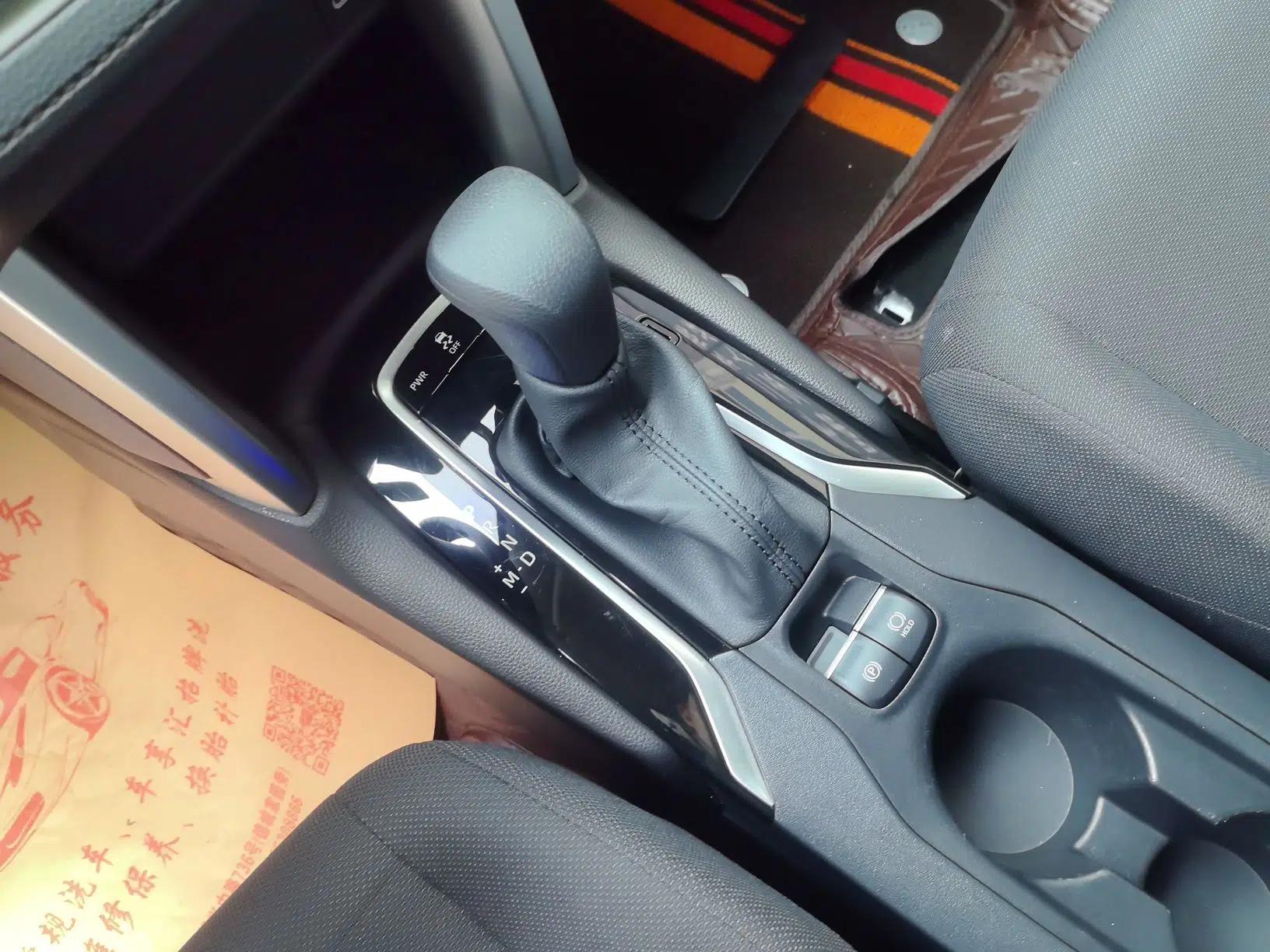 Toyota FRONTLANDER 2023 2.0L CVT Elite Edition — миниатюра 17