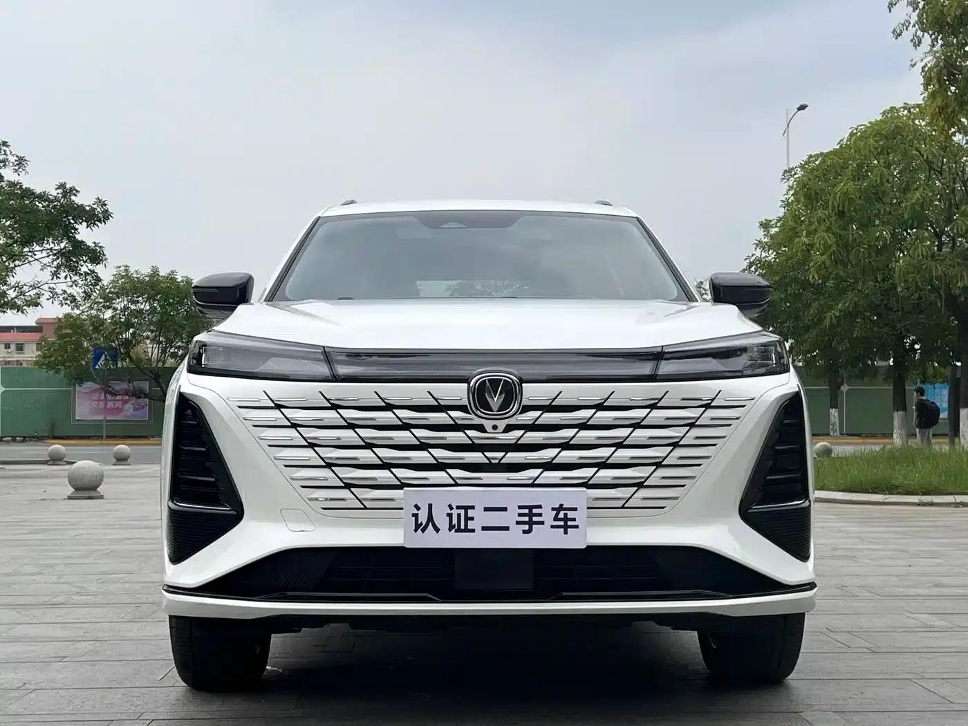 Changan CS75PLUS 2024 Model, Third Generation, Champion Edition, 1.5T Intelligent Driving and Sporty Type — миниатюра 2