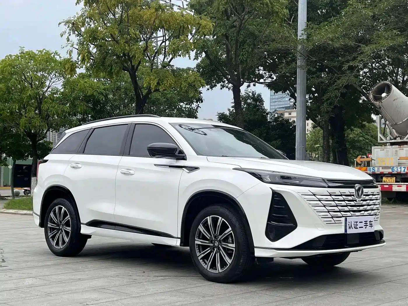 Changan CS75PLUS 2024 Model, Third Generation, Champion Edition, 1.5T Intelligent Driving and Sporty Type — миниатюра 3
