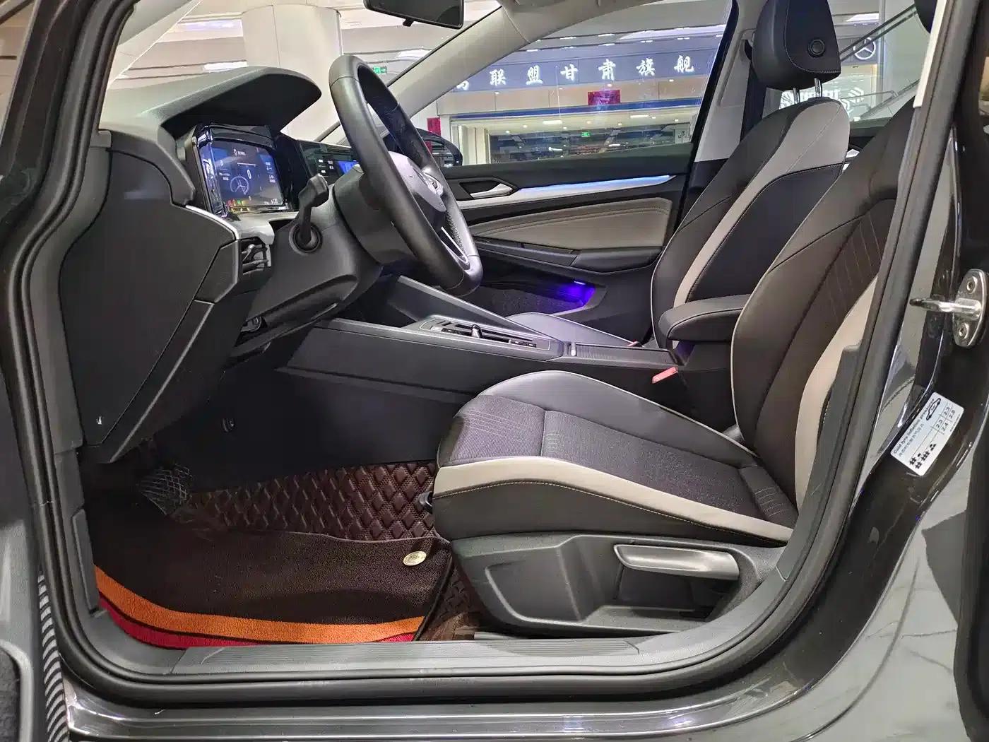 2023 Golf Facelift 280TSI DSG Pro — миниатюра 6
