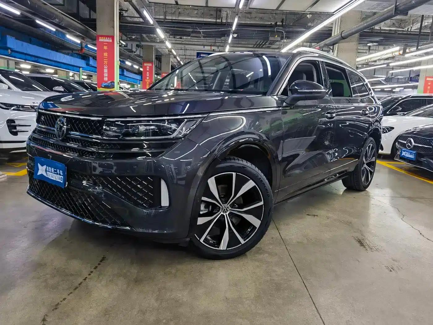2023 Range Rover 380TSI AWD R-Line Touring Edition — миниатюра 1