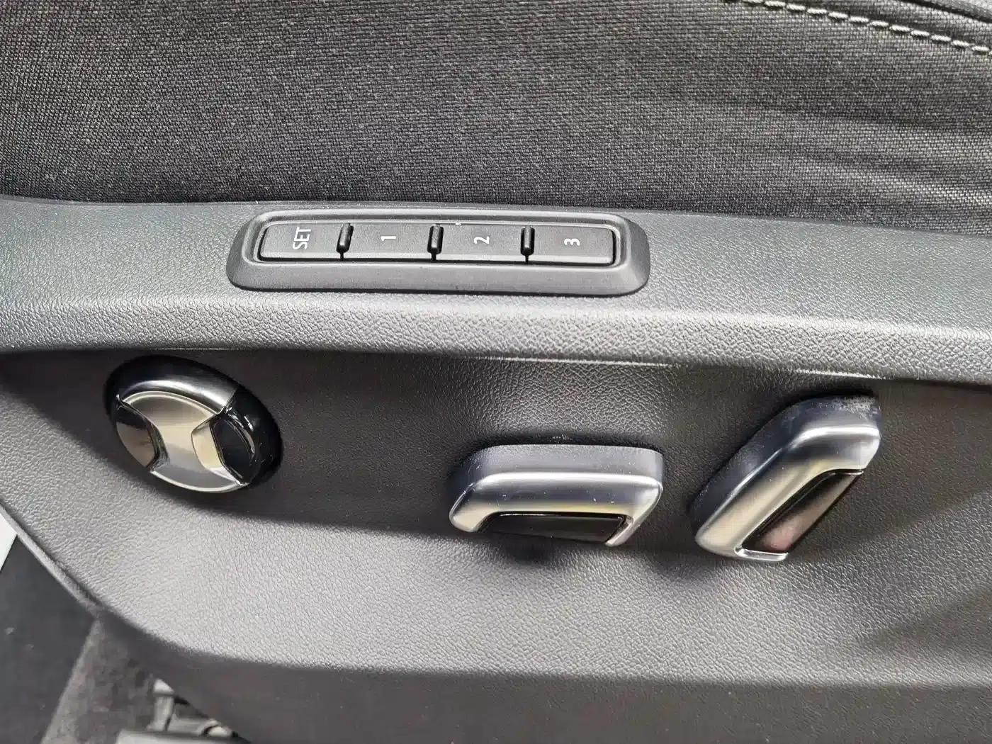 2023 Range Rover 380TSI AWD R-Line Touring Edition — миниатюра 16