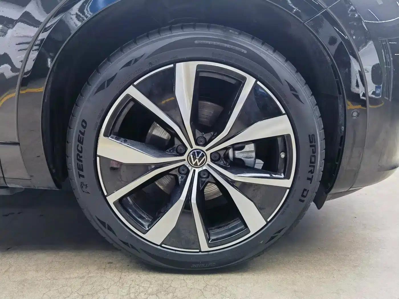 2023 Range Rover 380TSI AWD R-Line Touring Edition — миниатюра 20