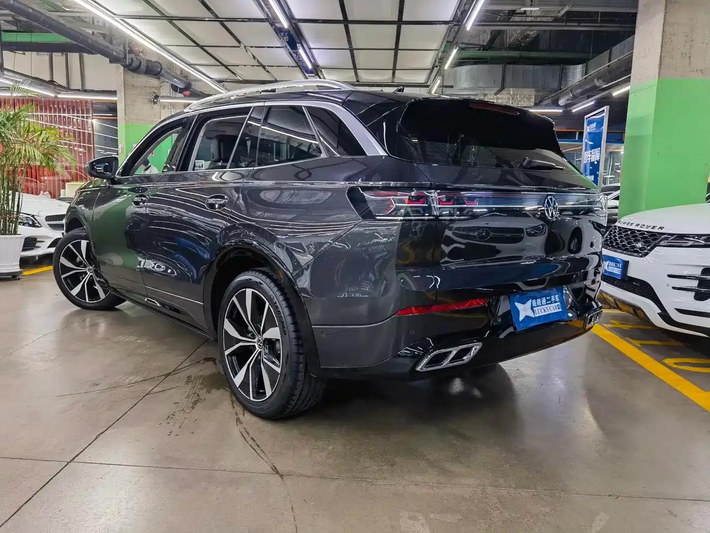 2023 Range Rover 380TSI AWD R-Line Touring Edition — миниатюра 4