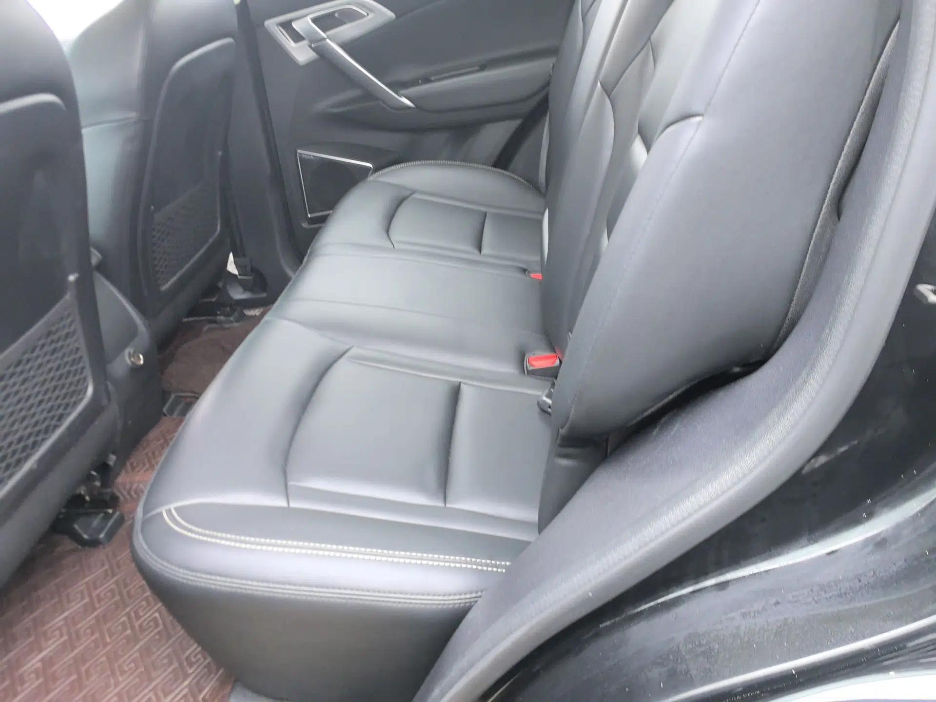 Geely Auto Emgrand X7 Sport 2016 2.0L Manual Smart Connect Version — миниатюра 20