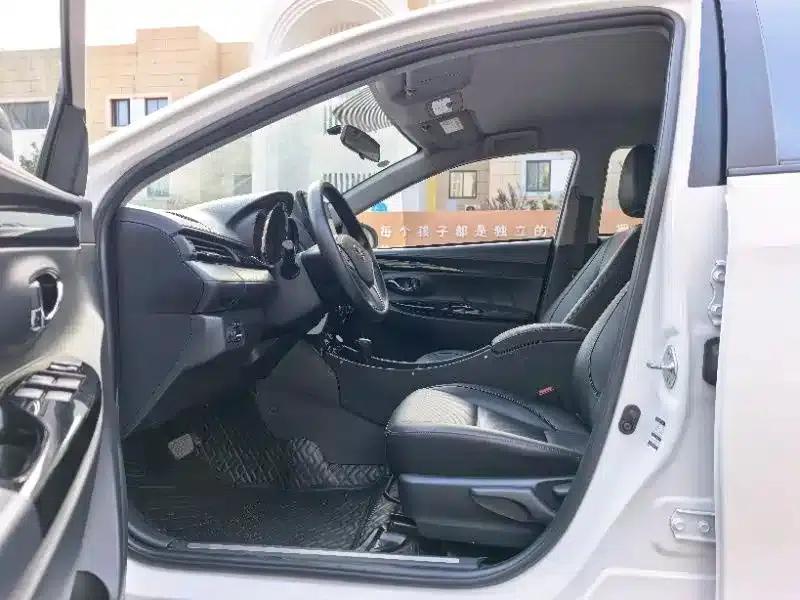 YARiS L 2022 Model YARiS X 1.5L CVT Luxury PLUS Edition — миниатюра 7