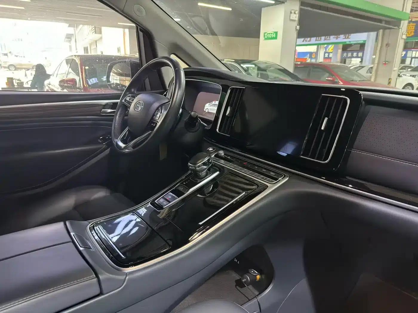 Trumpchi M8 2021 Master Series 390T Supreme Edition — миниатюра 6