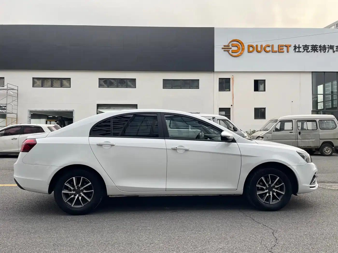 Geely Emgrand 2019 Leading Edition 1.5L Manual Deluxe Model (China VI Emission Standard) — миниатюра 17