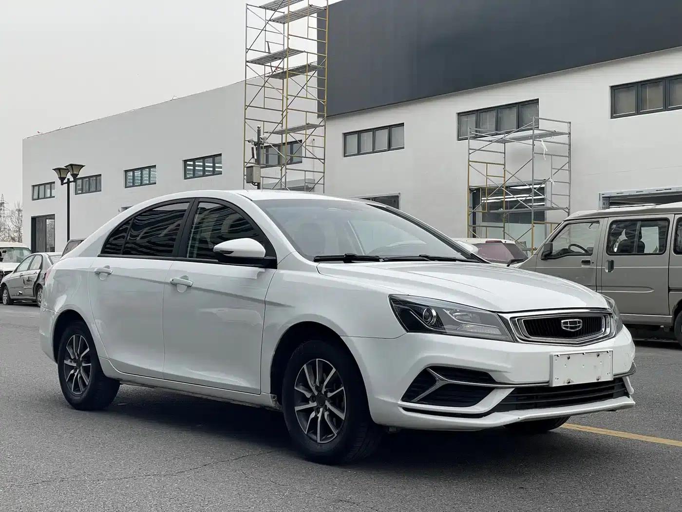 Geely Emgrand 2019 Leading Edition 1.5L Manual Deluxe Model (China VI Emission Standard) — миниатюра 3